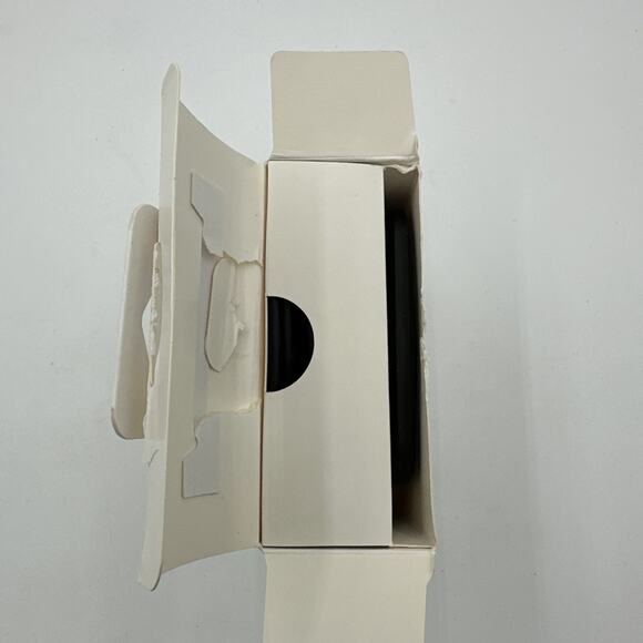 Belkin BoostCharge Pro 15W Wireless Charging Pad WIA007TTBK - Black OPEN BOX - Picture 3 of 3